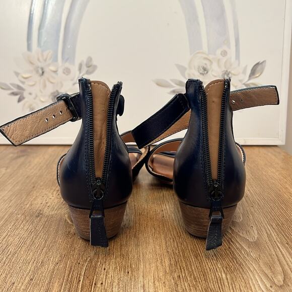 Miz Mooz Cassie Heeled Sandals in Navy Leather Women’s 41 Wide - Picture 6 of 14